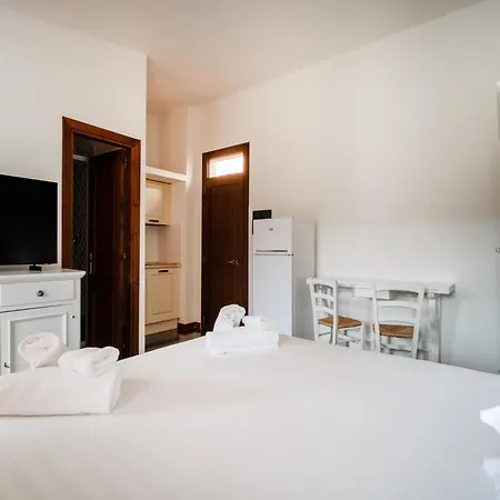 In Auf Sardinien Апартаменты *